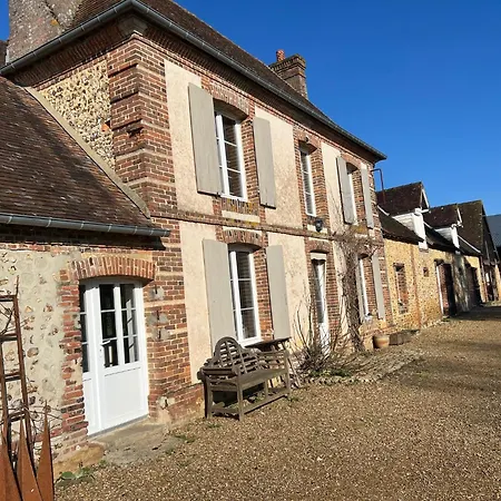 De La Ferme De La Chaise Saint-Antonin-de-Sommaire