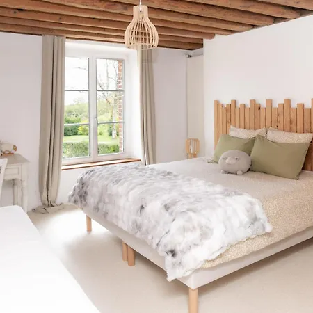 Frühstückspension De La Ferme De La Chaise 3*